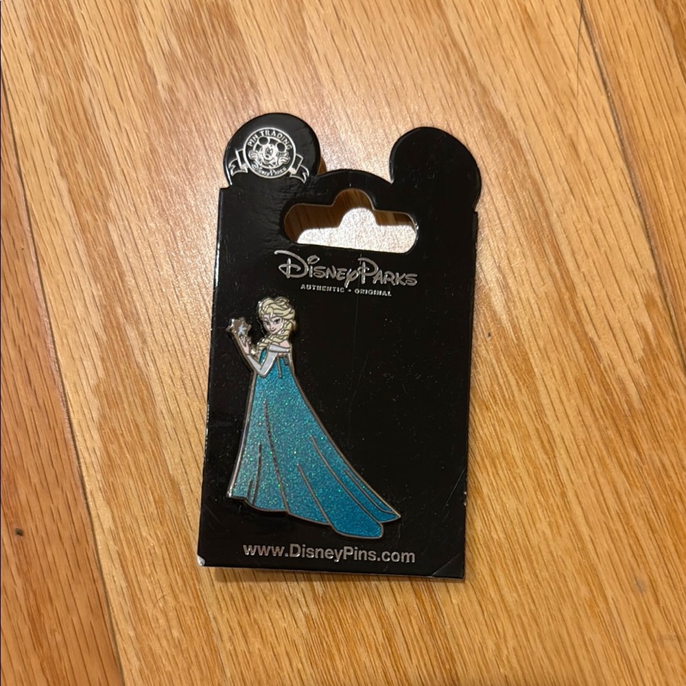 Disney Parks Elsa Character Pin